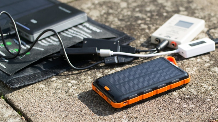 Amazon Giveaway:Best Solar Charger For Your Summer Vacation